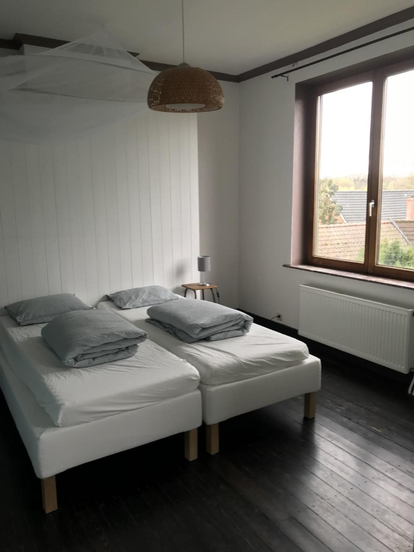 Charmante Villa Des Annees 30 Braine-lʼAlleud Dış mekan fotoğraf